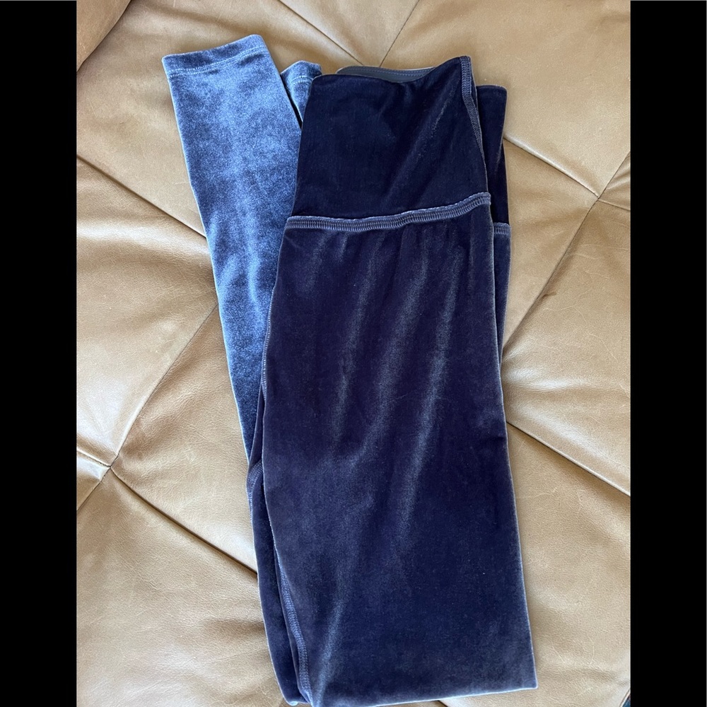EUC Beyond Yoga Velvet Motion high waisted legging XS